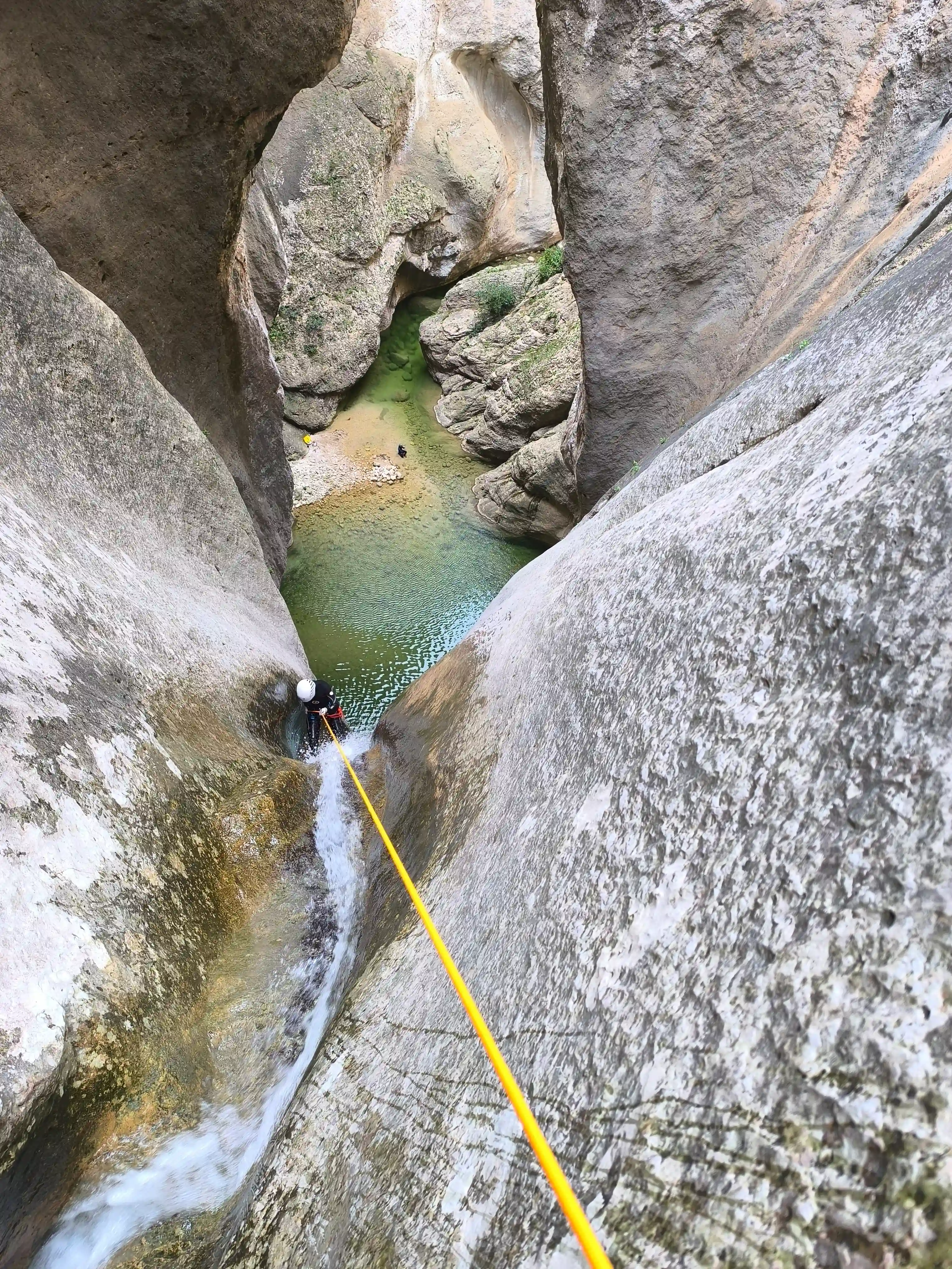 Rappel en poza